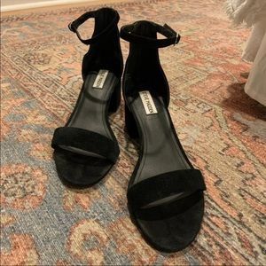 Steve Madden Irenee Suede Block Heel